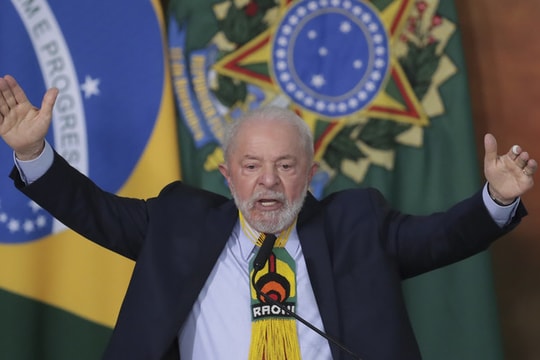 Tổng thống Brazil kêu gọi bảo vệ nhà sáng lập WikiLeaks